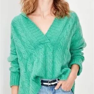 NWT American Eagle Oversized Cropped Cable Knit Hoodie
